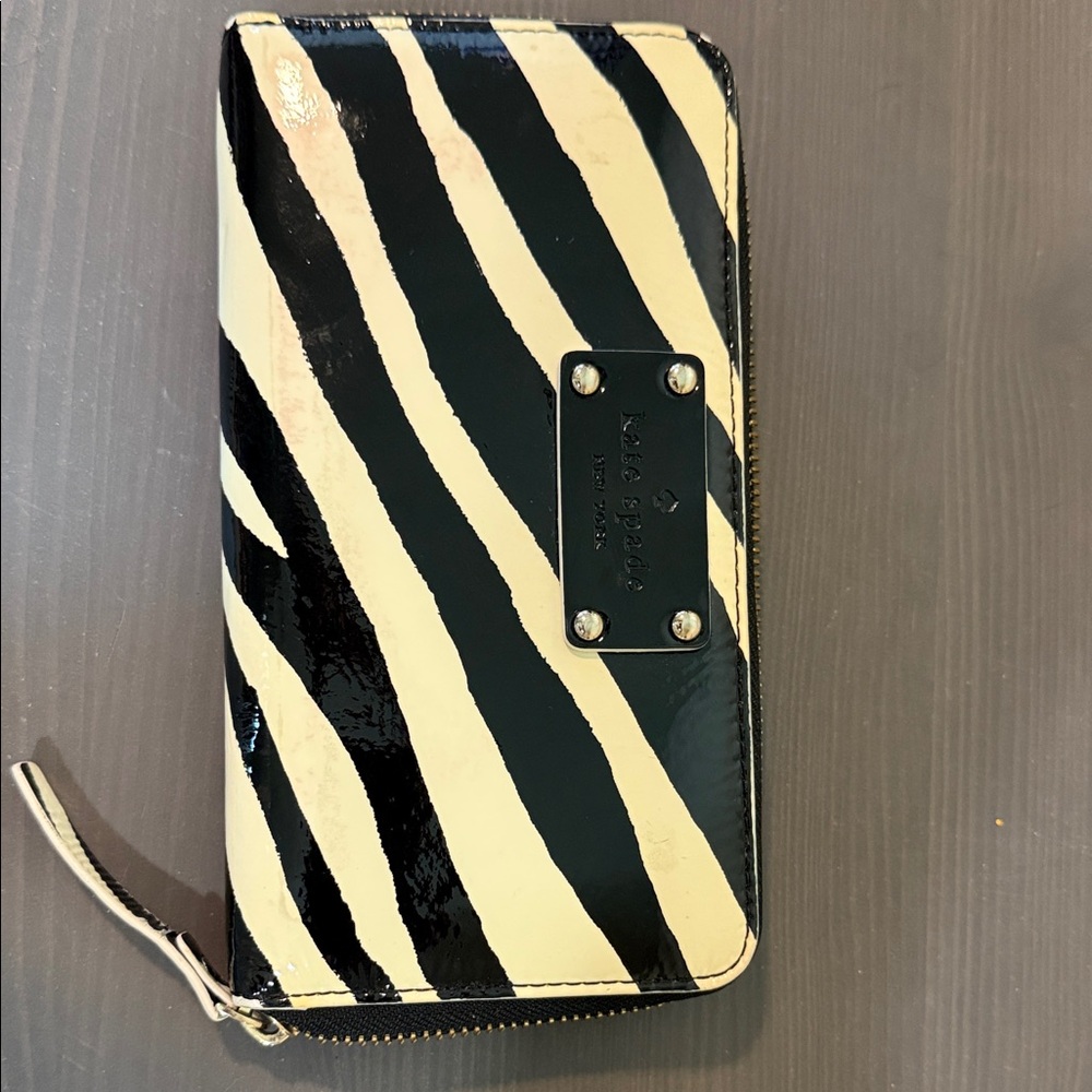 Kate Spade Black and Cream Striped Wallet